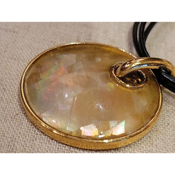 Lia Sophia Mother of Pearl MOP Golden Iridescent Disk Pendant Necklace - Picture 3 of 6